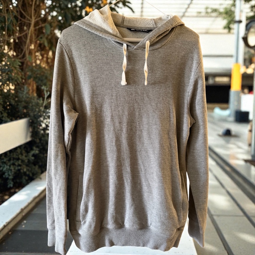 Travis Mathew Light Gray Hoodie Sweater